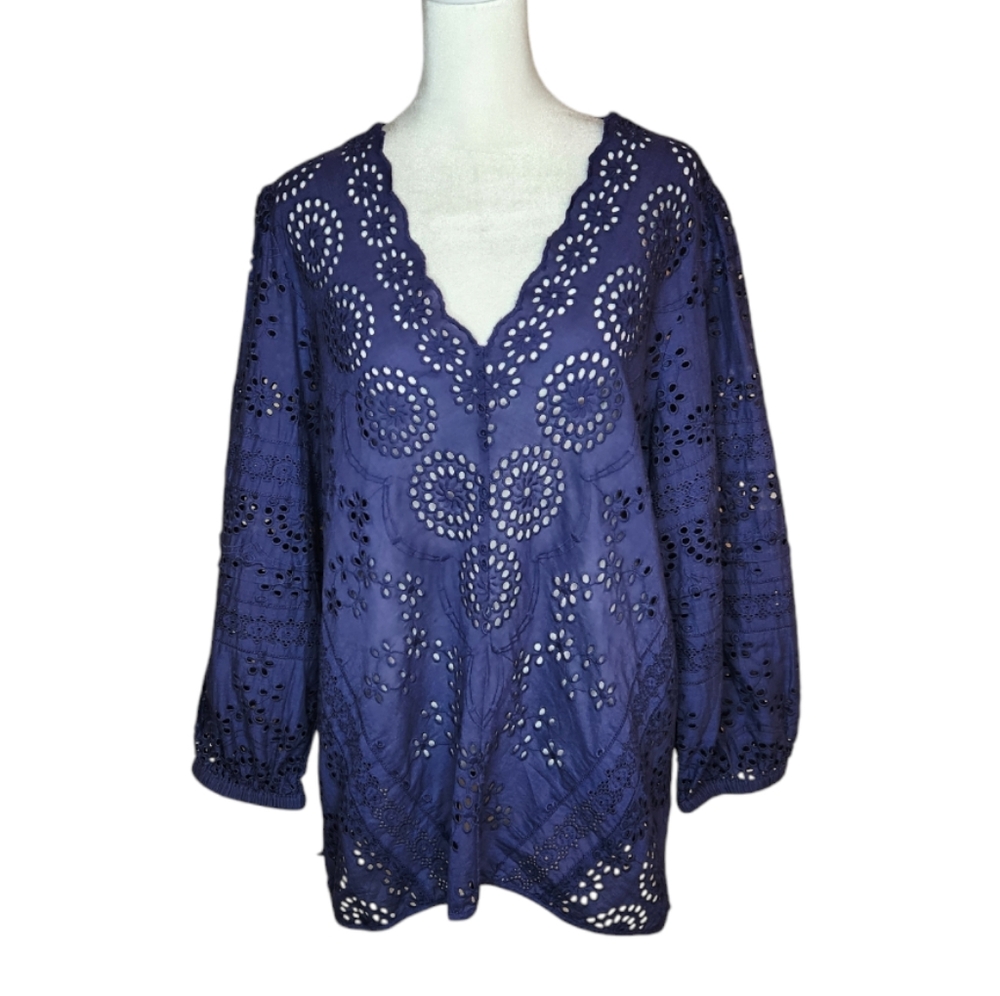 Tolani Saylor Eyelet Navy Scalloped V Neck Blouse Size PL